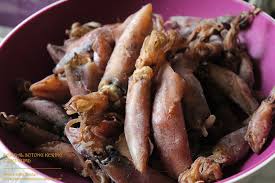 Sotong memiliki tubuh panjang tetapi agak pipih dan melebar. Amie S Little Kitchen Cara Masak Sambal Sotong Kering Cumi Cumi