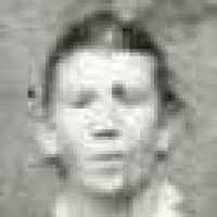 Elizabeth Laxton's Instagram, Twitter & Facebook