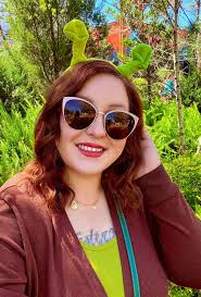 Hello everyone I'll be at epic universe may 6 and I'll be cosplaying as  mario. Look for me if your going and take a pic with me.