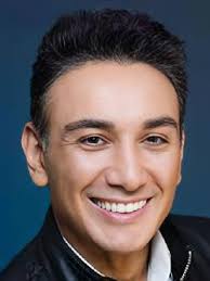 Shadmehr Aghili (شادمهر عقیلی)