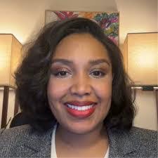 Sarita Moore's Instagram, Twitter & Facebook