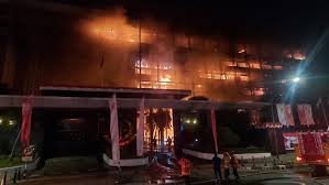 Kejaksaan agung menggeledah kantor kejaksaan tinggi jawa tengah. Kebakaran Gedung Kejaksaan Agung Berkas Kasus Jaksa Pinangki Aman