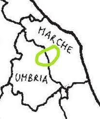Umbria, marche e una piccola parte del lazio.un tratto che possiamo ipoteticamente considerare come l'inizio di quello laziale poiché la gestione fie umbria dell'e1 termina a castelluccio. Tra Marche E Umbria Marche Italia Tour