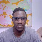 Eric Oum's Instagram, Twitter & Facebook