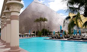 Stay With 20 Dining Credit At Luxor Hotel And Casino In Las Vegas Dates Into January Vegas Vacation Las Vegas Vacation Las Vegas Hotels