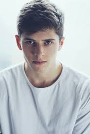 Oliver Bond: фильмы, биография, семья, фильмография — Кинопоиск