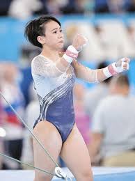 ～ 村上茉愛 (むらかみ まい) ～ 【職業】 女子体操選手 (床運動・跳馬) 【所属】 日本体育大学 【愛称】 ゴムまり娘 【生年月日】 1996年8月5日 【出身地】 神奈川県相模原市 【身長】 148㎝ 【体重】 48kg Lhu86a 7xxnbdm