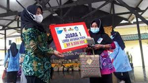 Di tangan edison infante, mata uang venezuela disulap menjadi tas anyaman. Z6rwkmhtvlyihm