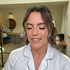 It's been a while since I've posted, but I couldn't not repost these  stunnning pics by @leoniehollandphotography at @crockwellweddings Loved  doing this fun bridal party for @steviebrett 🫶🏼 Hair @palmandwave.hair  Flowers @edenwild_floral