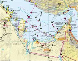 Bahrain international airport boasts good connections inside the middle east and around the world and can be found a further 10 minutes north of manama, on an island joined to the city by two large bridges. Diercke Weltatlas Kartenansicht Arabische Golfstaaten Wirtschaft 978 3 14 100700 8 163 2 0