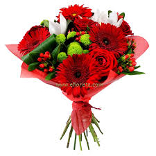 Local rome flower delivery service 7 days a week. Flowers And Gifts Delivery Service To Italy