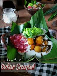 Kamu bisa mencoba resep bubur ketan hitam berikut berdasarkan buku aroma rasa kuliner indonesia: Bubur Sruntul By Nia Ma Ruf Langsungenak Com