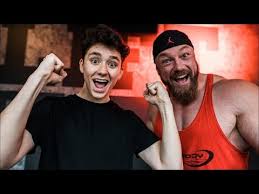 I suggest a mod that has silverhand wearing nothing oh boo hoo the mod creator must be so sad that they shut down a mod where keanu reeves, a real. Der Lauch Wird Starker Krafttest Mit Keanu Rapp Youtube