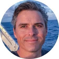 Justin Umholtz's Instagram, Twitter & Facebook