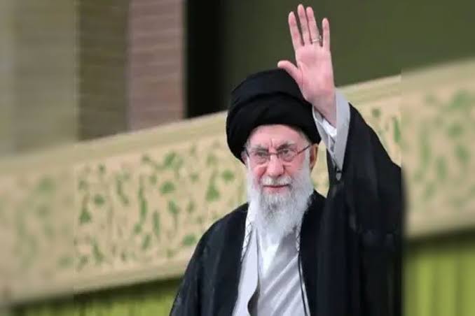 سابق ایرانی سپریم لیڈر علی خامنہ ای کی آخری رسومات: 2 کروڑ افراد کی شرکت متوقع - Daily Jasarat