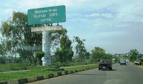It is bounded by the states of kaduna and bauchi on the north, taraba on the east, and nassarawa on the south and west. A Brief History Of Plateau State Information Nigeria