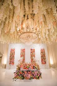 Unbelievable Outdoor Luxury Wedding In California Strictly Weddings Luxury Weddings Reception Luxury Wedding Decor Luxury Indian Wedding