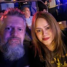 Alexa Carman's Instagram, Twitter & Facebook