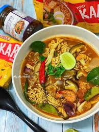 Perbezaan resepi ini dengan resepi sebelumnya adalah penggunaan tepung goreng berempah. Resepi Maggi Kari Paling Lazat Gabungan Rasa Kari Tomyam Bersatu Dalam Kuah Daily Makan