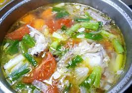 Masukkan potongan daging ayam, 1 ikat seledri tunggu sekitar 30 menit. Cara Membuat Sup Ayam Jahe Yang Enak
