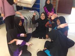 Allah berfirman dalam hadist keutamaan menyayangi anak yatim: Rumah Anak Yatim Nur Iman Rumah Nur Iman Kuantan Program Bersama Pelajar Pelajar Uia Kuantan