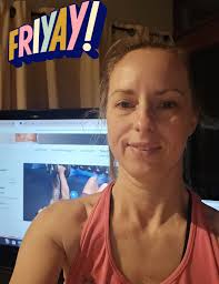 Quick and light workout before I start working. 😎