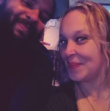 What are Pisces and Capricorn relationship experiences and advice?