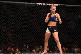 Paige Vanzant Compared To Demetrious Johnson By Dana White After 3rd Ufc Win Paige Vanzant Demetrious Johnson Vanzant