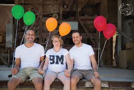 נר שמיני ואחרון ♡ את הנר השמיני אני מקדישה למשפחה חדשה. משפחה של אמא אחת  ו-2 אבות. כי למשולש של אהבה יש 3 צלעות ♡♡♡ איך ששמעתי שהשליישה הזו בהריון  הודעתי להם