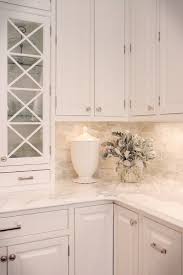 Thinking Of Redoing Your Kitchen Considering Marble Countertops Great Choices Include Carerra Statu White Kitchen Design Kitchen Design Beautiful Kitchens