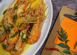 Resepi udang goreng assam merupakan resipi tradisi bagi keturunan baba nyonya melaka dan sangat popular di negeri melaka.selain sangat mudah disediakan , resepi ini juga sangat sedap. Resepi Udang Galah Goreng Butter