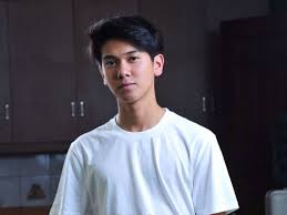 Iqbaal ramadhan merupakan anggota dari grup vokal pria yang pertama, cjr yang dulunya sebelum tanggal 23. Beginilah Life Goals Iqbaal Ramadhan Dari Anak Anak Remaja Sampai Kini Info Tentang Selebriti