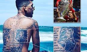 Liverpool Star Roberto Firmino Shows Off Tattoo On His Back Of Him Lifting Champions League Trophy Daily Mail Online