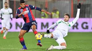 Latest on crotone goalkeeper alex cordaz including news, stats, videos, highlights and more on espn. Crotone Sassuolo The Report Cards Locatelli 7 Always Knows What To Do Cordaz 5 Guilty On Goal Ruetir