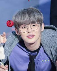 Pin De Tayyaba Em Txt K Idols Apaixonado
