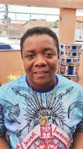 🇫🇷 Patty Frey é a nova musa da Acadêmicos de Vigário Geral. Dançarina  internacional há quase três décadas, Patty Frey leva a arte de sambar para  a Suíça, onde atua em projetos