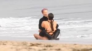Megan rapinoe and sue bird discuss their budding relationship, careers and more at the espnw women sports summit held. Video Megan Rapinoe And Sue Bird Pack On The Pda During Photoshoot Daily Mail Online