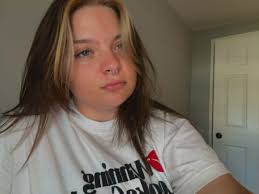 Bailey Hughes (@baileyhughes._) • Instagram photos and videos