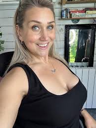 First selfie of 2025 💖