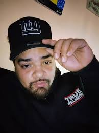 Should I play DayZ vanilla or server?