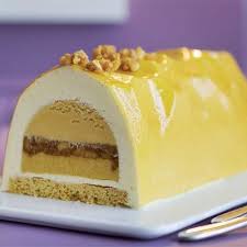 Au Dessert Buche Glacee Maison Sur Fond De Speculoos Parfum Vanille Cafe Recette Dessert Noel Dessert Noel Biscuit De Noel