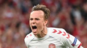 Born 3 july 2000) is a danish professional footballer who plays as a winger for italian serie a club sampdoria and the denmark national team Tim Dinamit Denmark Meledak Rusia Hancur Mumur