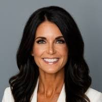 Shelby Bates's Instagram, Twitter & Facebook