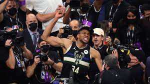 The milwaukee bucks are an american professional basketball team based in milwaukee. L 6lfwo5j8buem