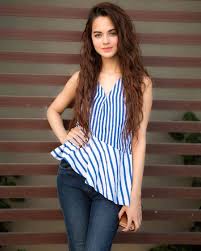 She is also popular on social media. Komal Meer Image Uploaded On June 10 2020 6 34 P M Damadam