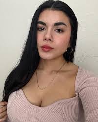 Delilah Serrano's Instagram, Twitter & Facebook