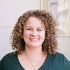 Miriam Meeks's Instagram, Twitter & Facebook