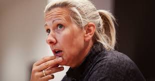 Kellie Mcgrath's Instagram, Twitter & Facebook