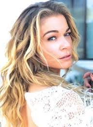 Molly Devries's Instagram, Twitter & Facebook