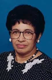 Loretta Mccollum's Instagram, Twitter & Facebook